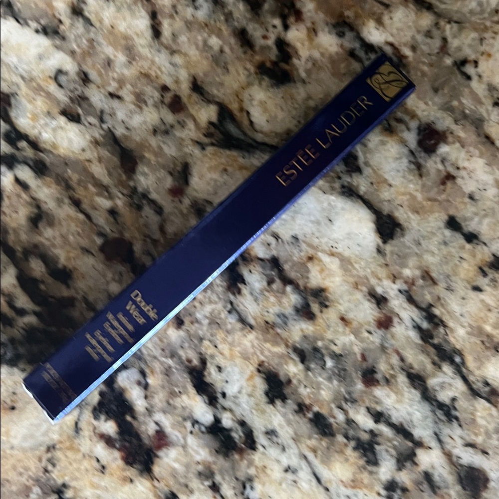 ⚡️🎃Estee Lauder Deep Plum Double Wear Waterproof Eyeliner - Picture 9 of 10